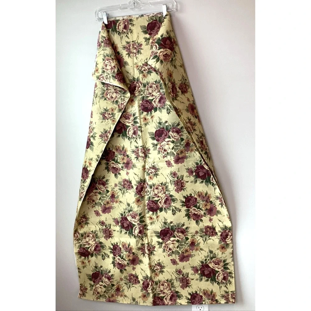 Vtg Cranston Printworks Fabric Roses Floral Cottagecore Romantic Mauve 60